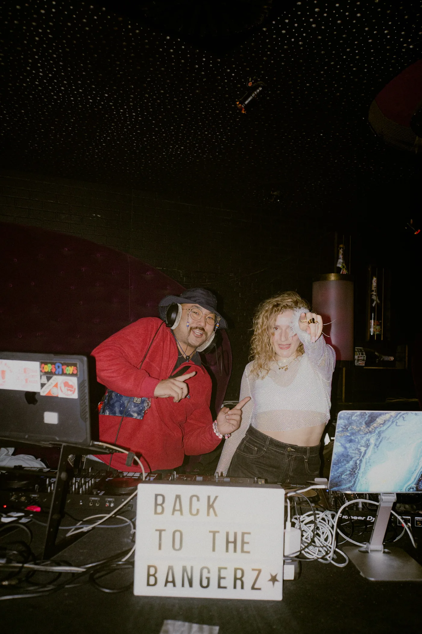 Mary an den Decks, Back to the Bangerz