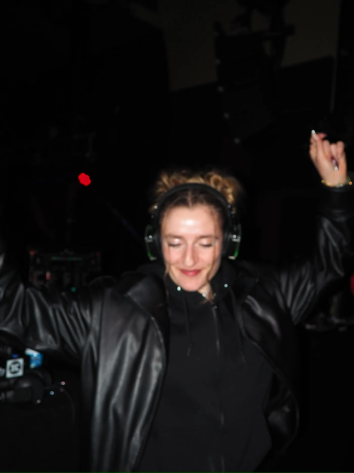 Mary an den Decks bei Nacht